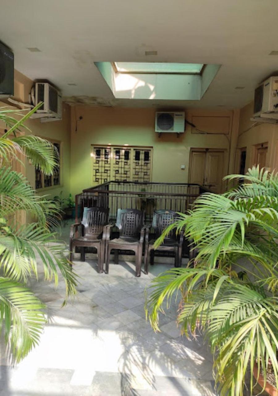 Liberty Guest House Varanasi Exterior foto
